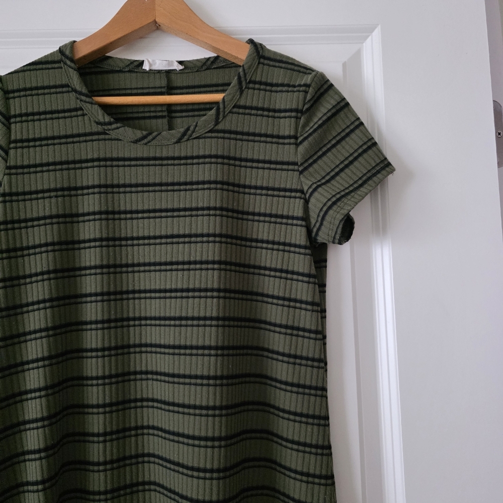 Olivia Rae Ribbed Tshirt Dress Sage green and Black Striped Womens M - Picture 2 of 6